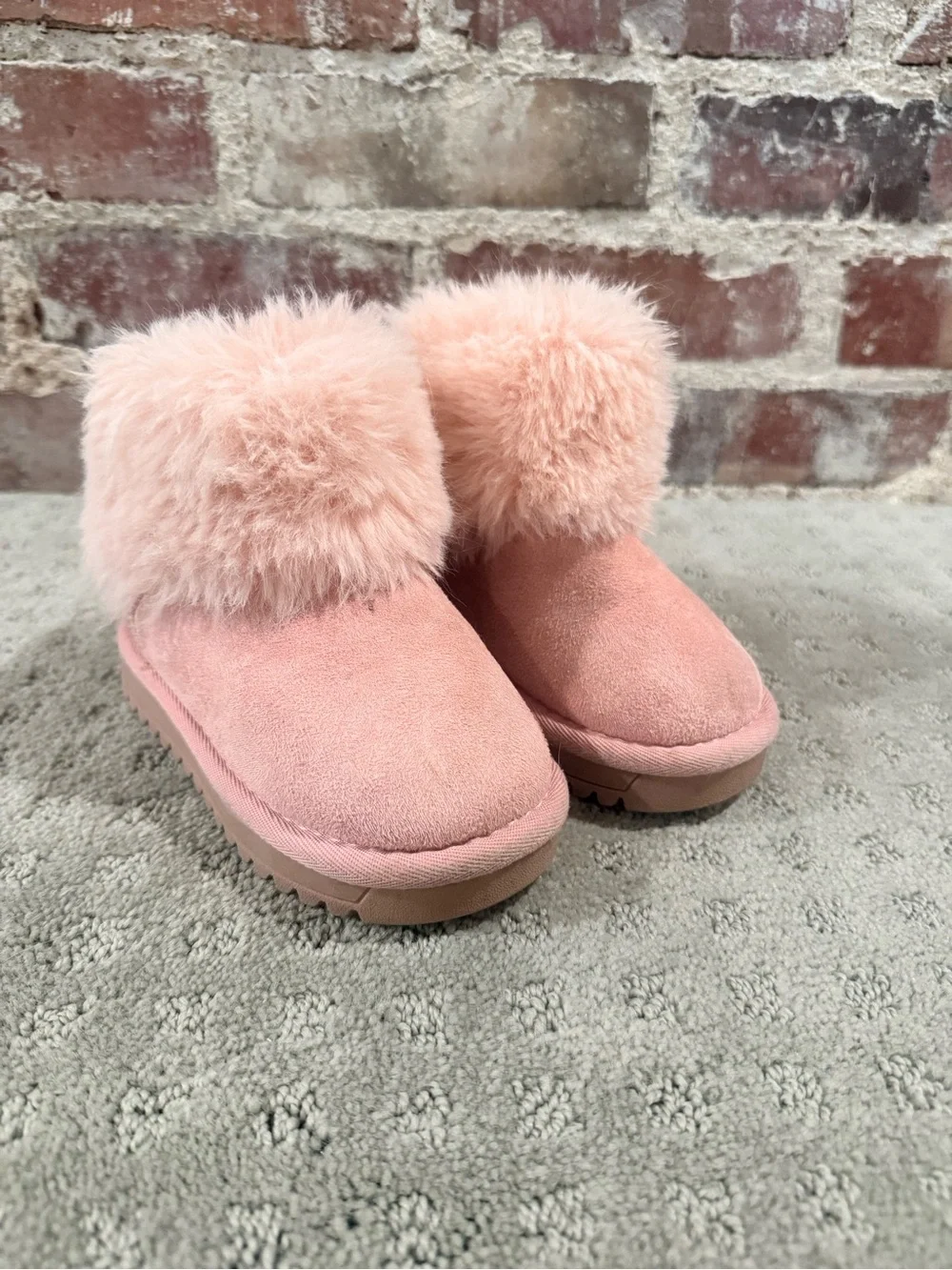 Dream Pairs Light Pink Faux-Fur Cozy Booties